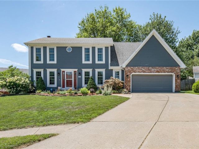 Homes for Sale in Kansas City, MO 64151 | 4427 NW 64th Terrace