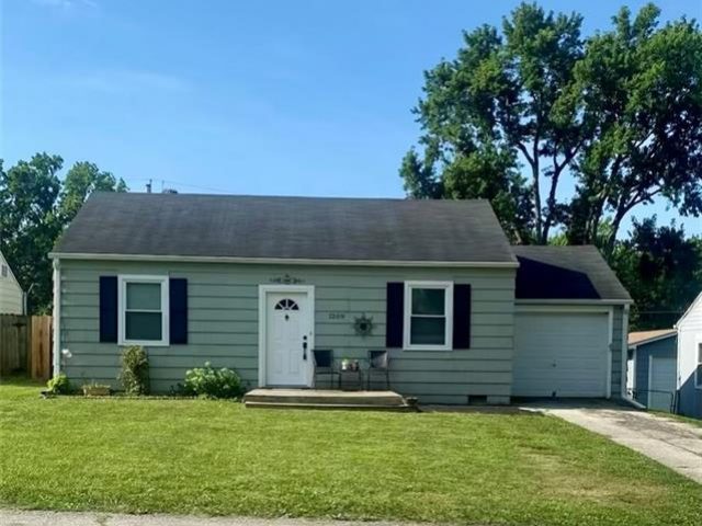 Homes for Sale in Kansas City, MO 64116 | 1209 NE 43rd Terrace