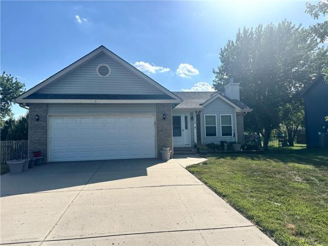 Homes for Sale in Liberty, MO 64068 | 1756  Ray Street