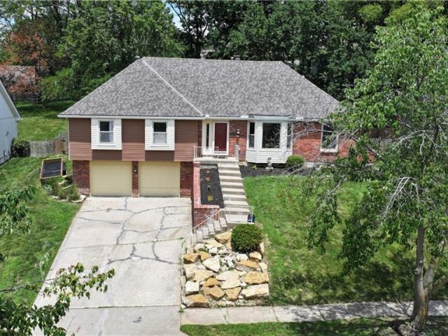 Homes for Sale in Kansas City, MO 64151 | 5300 NW 58th Terrace