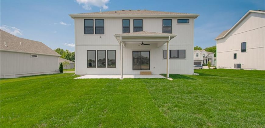 Homes for Sale in Kearney, MO 64060 | 2327  Fishing Lane
