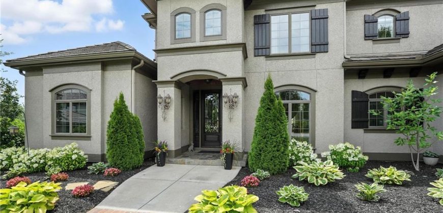 Homes for Sale in Parkville, MO 64152 | 8075  Green Glades Court