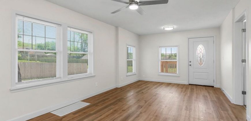 Homes for Sale in Kansas City, MO 64151 | 2308 NW 53rd Terrace