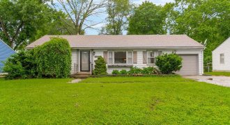 Homes for Sale in Gladstone, MO 64118 | 6504 N Harrison Street