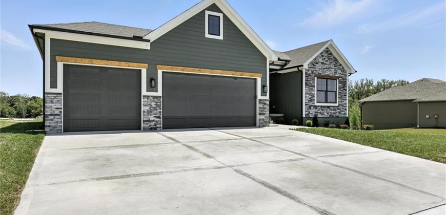 Homes for Sale in Kearney, MO 64060 | 2101  Crooked Creek Drive