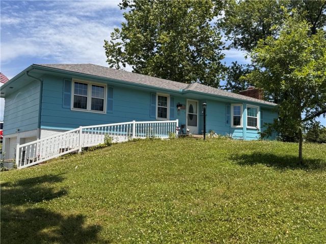 Homes for Sale in Liberty, MO 64068 | 7725  Raines Road