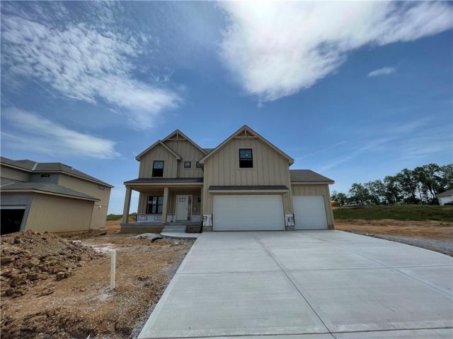 Homes for Sale in Liberty, MO 64068 | 1985  Longview Drive