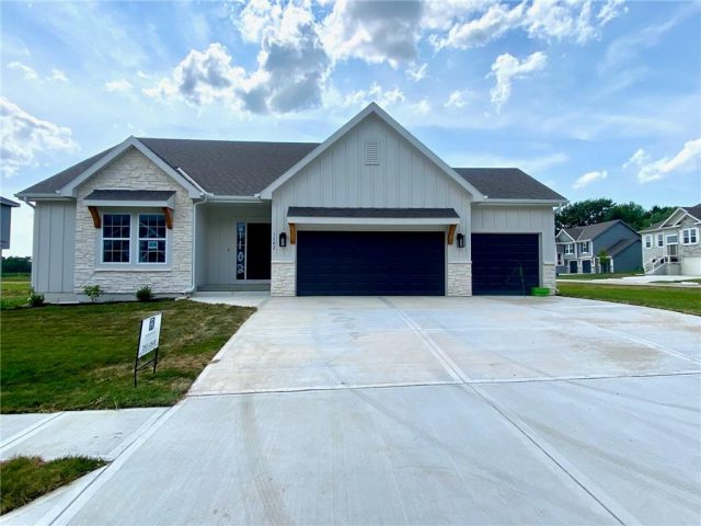 Homes for Sale in Kearney, MO 64060 | 1102  Noah Lane