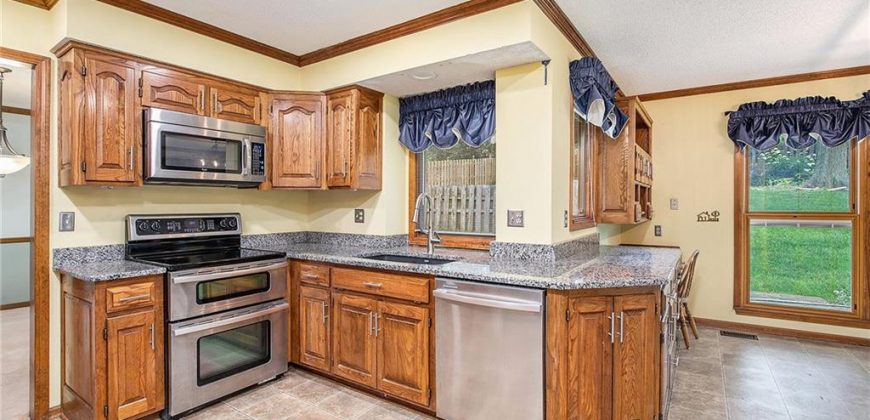 Homes for Sale in Gladstone, MO 64118 | 2409 NE 73rd Terrace