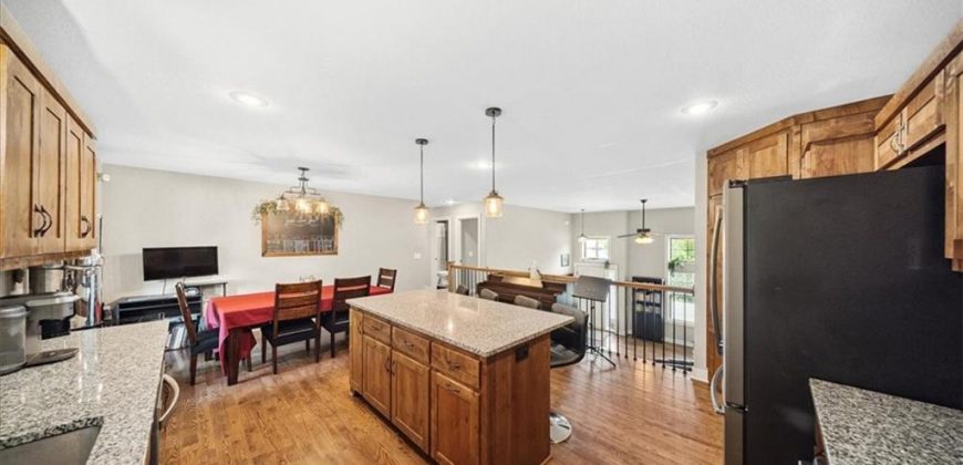 Homes for Sale in Parkville, MO 64152 | 14115 NW 68th Street