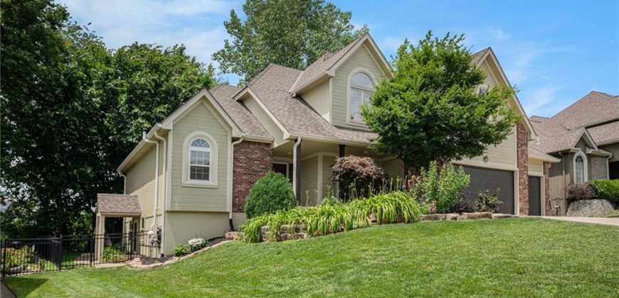 Homes for Sale in Liberty, MO 64068 | 1112  White Birch Street