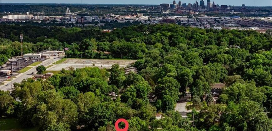 Homes for Sale in Kansas City, MO 64116 | 209 NE Briarcliff Parkway