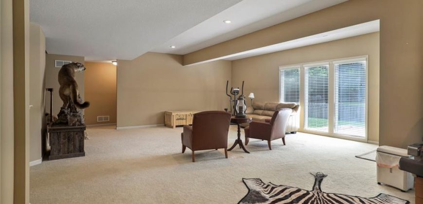 Homes for Sale in Kansas City, MO 64156 | 9013 N Kansas Court