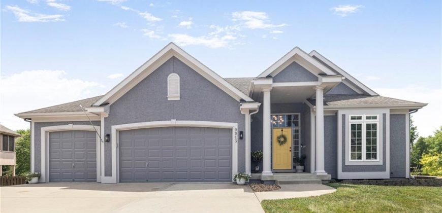 Homes for Sale in Kansas City, MO 64156 | 9013 N Kansas Court