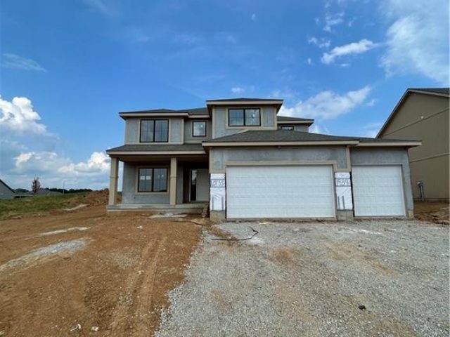 Homes for Sale in Liberty, MO 64068 | 1989  Longview Drive