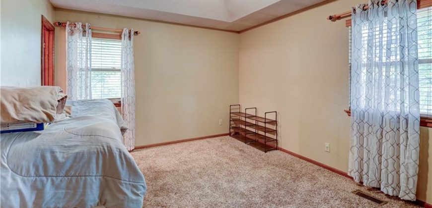 Homes for Sale in Kansas City, MO 64155 | 1401 NE 114th Street