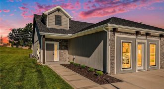 Homes for Sale in Smithville, MO 64089 | 702  Ridge Drive
