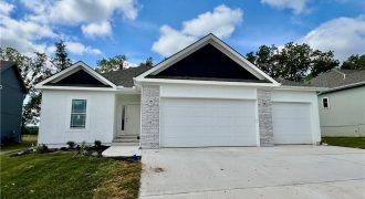 Homes for Sale in Liberty, MO 64068 | 1937  Longview Drive