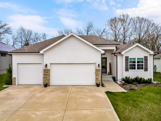 Homes for Sale in Kansas City, MO 64154 | 11115 N Hull Avenue