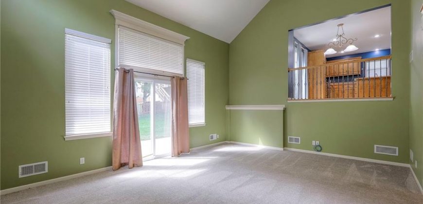 Homes for Sale in Kansas City, MO 64118 | 1607 NE 80th Place