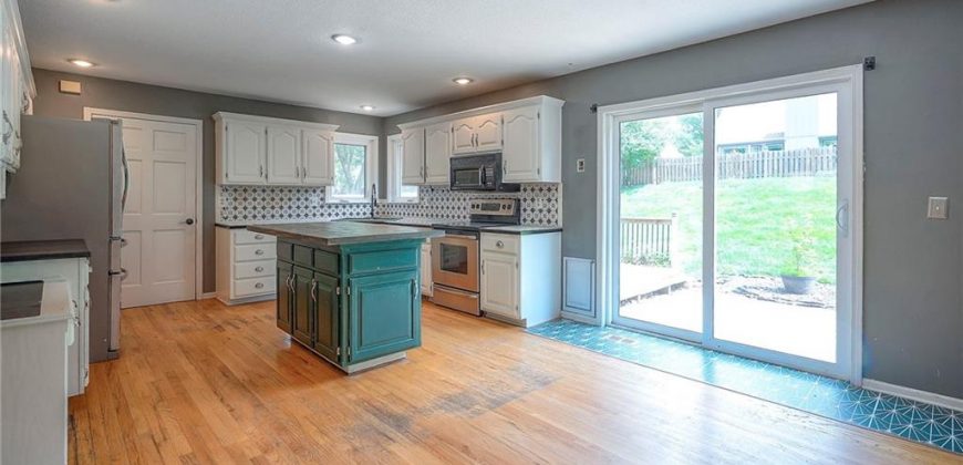 Homes for Sale in Kansas City, MO 64155 | 9705 N Virginia Avenue
