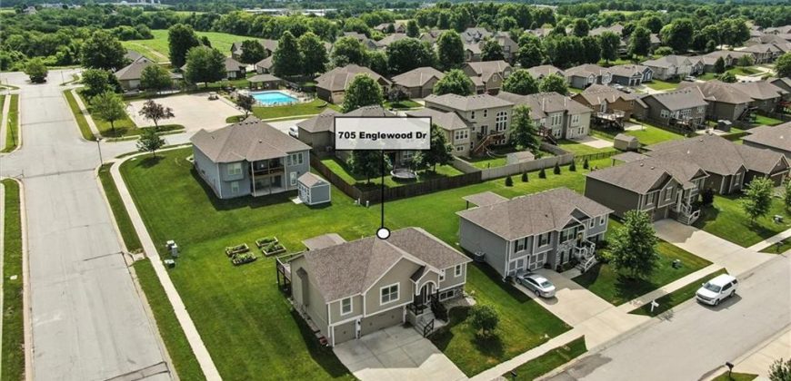 Homes for Sale in Kearney, MO 64060 | 705  Englewood Drive