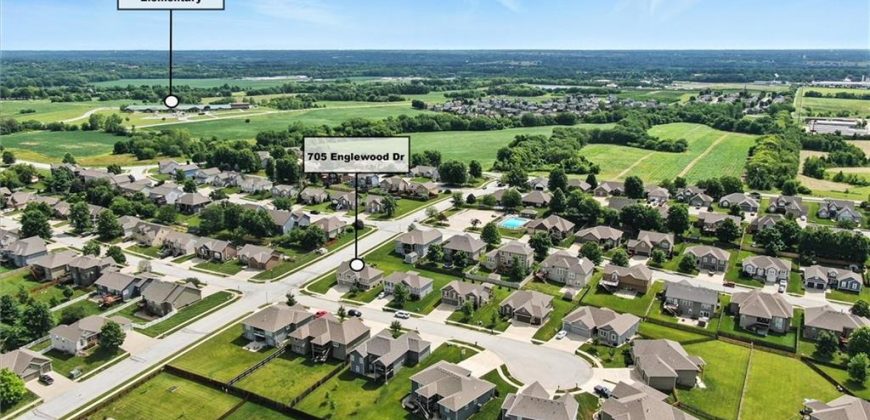 Homes for Sale in Kearney, MO 64060 | 705  Englewood Drive