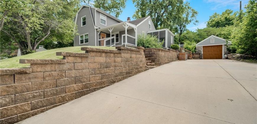 Homes for Sale in Kansas City, MO 64116 | 707 NE Russell Road