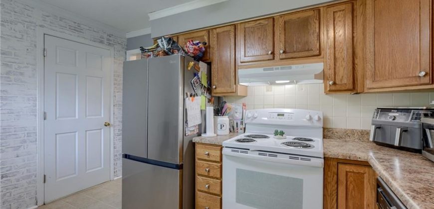 Homes for Sale in Kansas City, MO 64118 | 803  67th Place