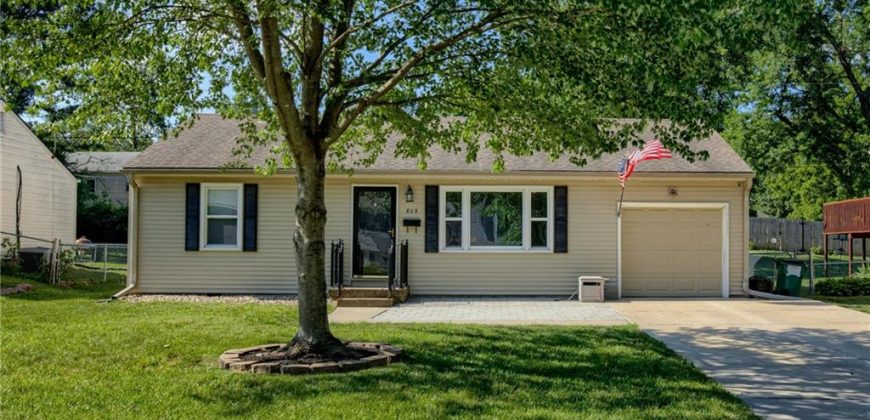 Homes for Sale in Kansas City, MO 64118 | 803  67th Place
