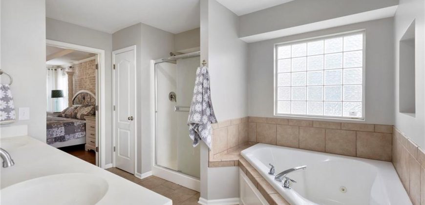 Homes for Sale in Kansas City, MO 64157 | 10744 N Laurel Avenue