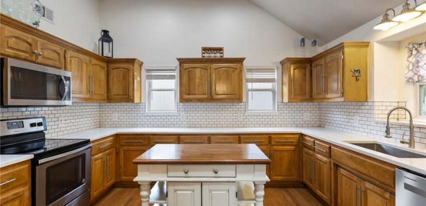 Homes for Sale in Kansas City, MO 64157 | 10744 N Laurel Avenue