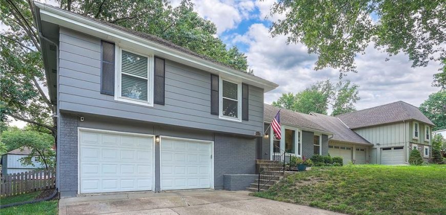 Homes for Sale in Kansas City, MO 64151 | 8113 NW Beaman Drive