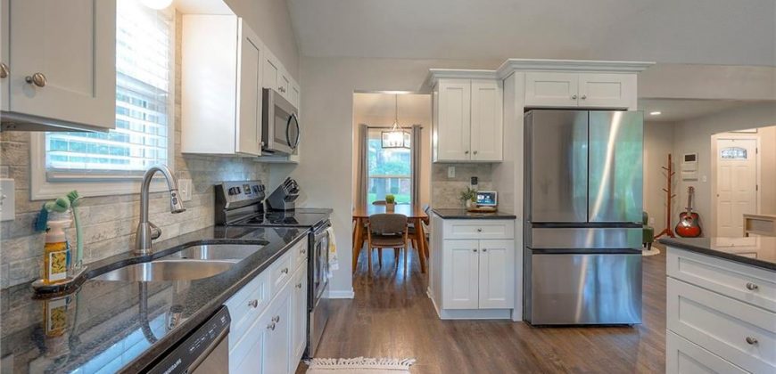 Homes for Sale in Kansas City, MO 64151 | 8113 NW Beaman Drive