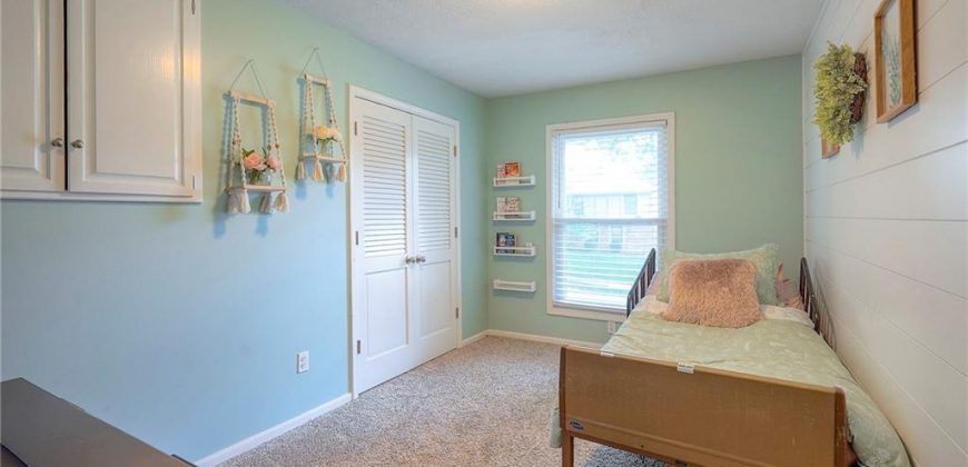 Homes for Sale in Kansas City, MO 64151 | 8113 NW Beaman Drive