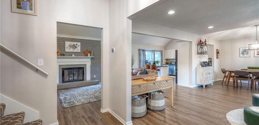 Homes for Sale in Kansas City, MO 64151 | 8113 NW Beaman Drive