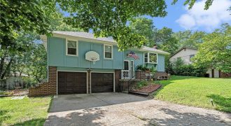 Homes for Sale in Kansas City, MO 64152 | 7608 N Serene Avenue