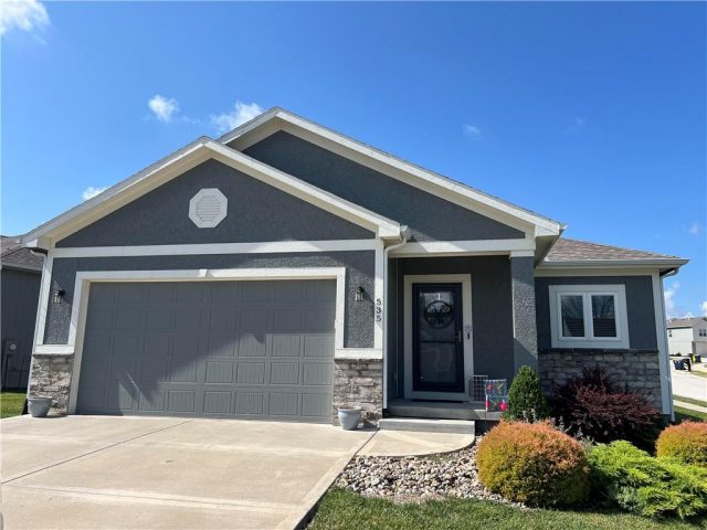 Homes for Sale in Kansas City, MO 64155 | 535 NW 110th Street
