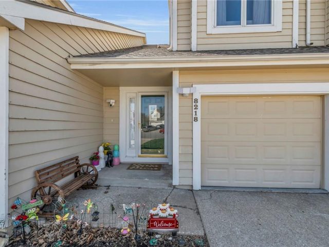 Homes for Sale in Kansas City, MO 64151 | 8218 NW Bradford Court