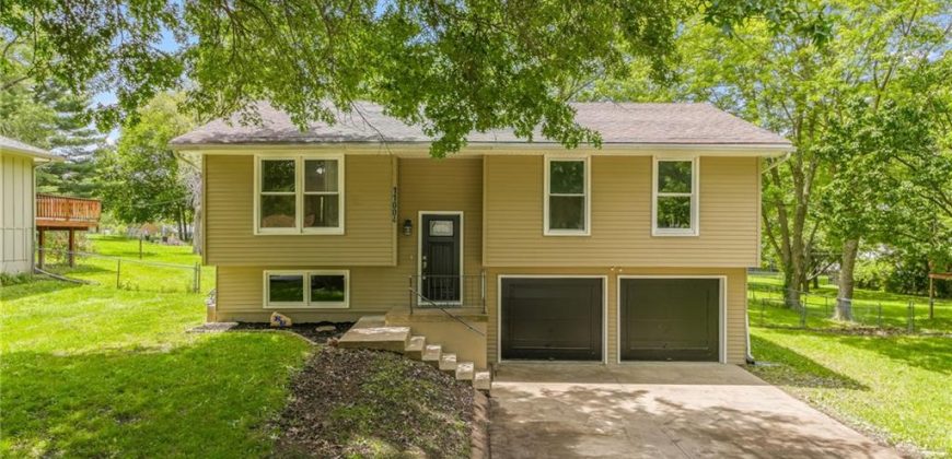 Homes for Sale in Kansas City, MO 64155 | 11004 N Locust Street