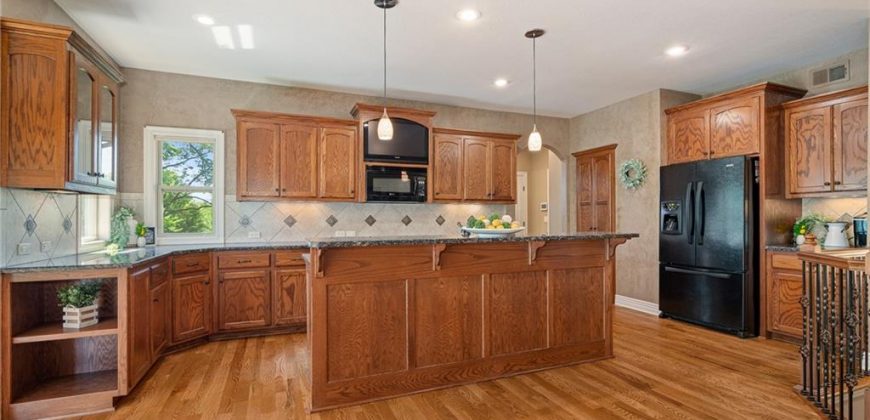 Homes for Sale in Kansas City, MO 64154 | 8752 N Saint Clair Avenue