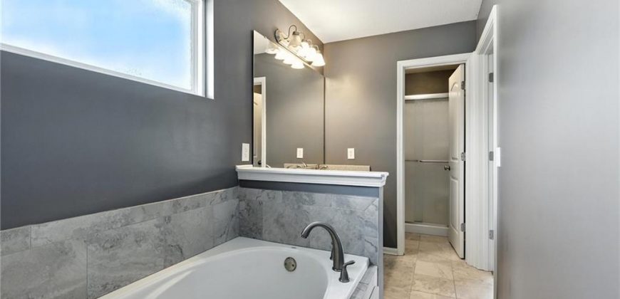 Homes for Sale in Kearney, MO 64060 | 1043 E 14th Street