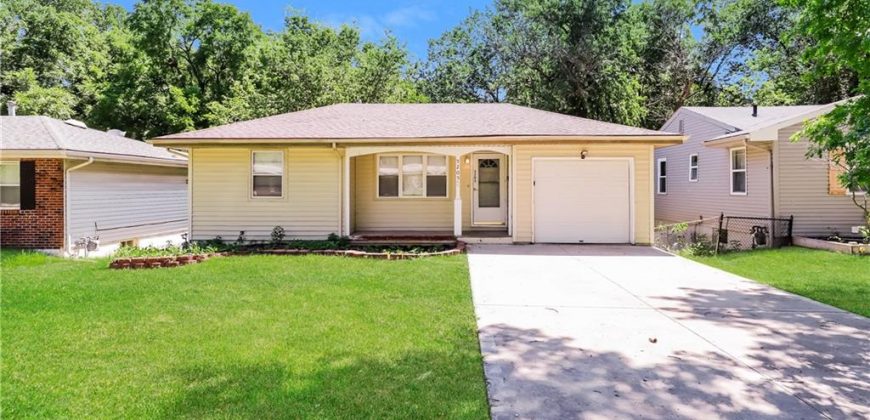 Homes for Sale in Kansas City, MO 64119 | 5205 N Richmond Avenue