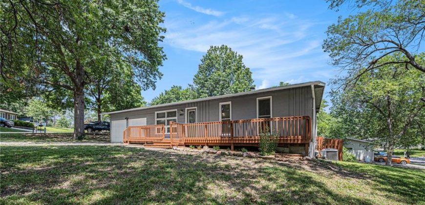 Homes for Sale in Kansas City, MO 64152 | 6925 NW Berkley Street