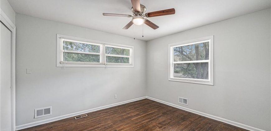 Homes for Sale in Kansas City, MO 64152 | 6925 NW Berkley Street
