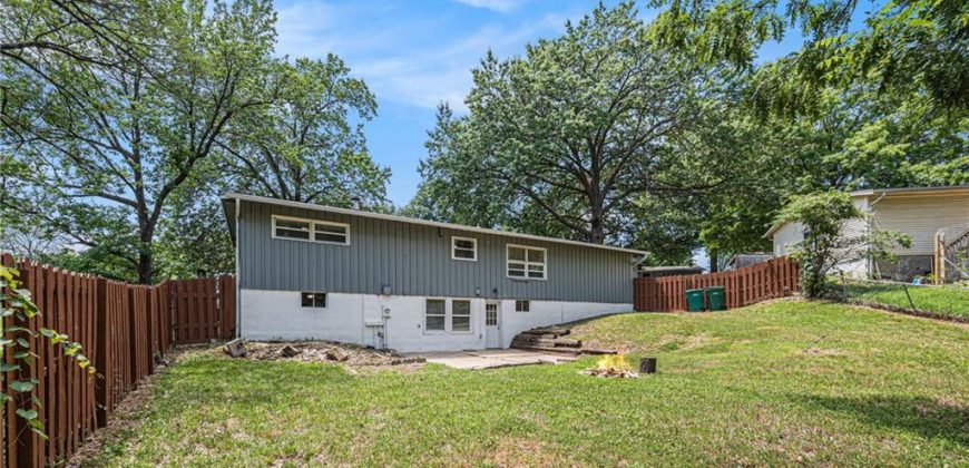Homes for Sale in Kansas City, MO 64152 | 6925 NW Berkley Street