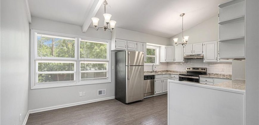 Homes for Sale in Kansas City, MO 64152 | 6925 NW Berkley Street