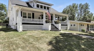 Homes for Sale in Liberty, MO 64068 | 101 S Fairview Avenue