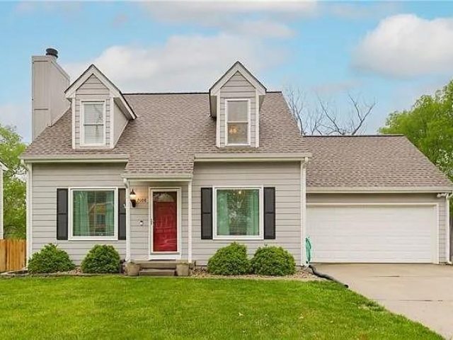 Homes for Sale in Pleasant Valley, MO 64068 | 7008  Michael Lane