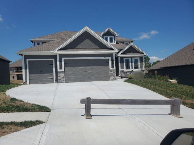 Homes for Sale in Kansas City, MO 64156 | 7004 NE 102nd Court